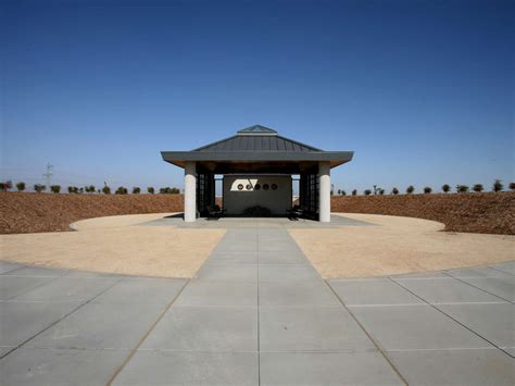 Sacramento Valley National Cemetery - Dreyfuss + Blackford Architecture