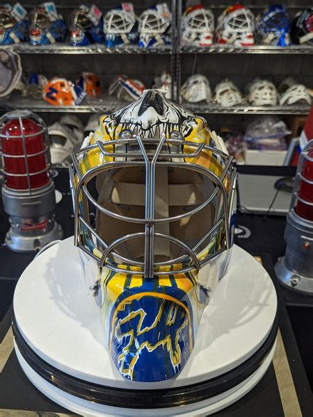 New Arrival: JUUSE SAROS Signed Goalie Mask Nashville Predators – Goalie Mask Collector