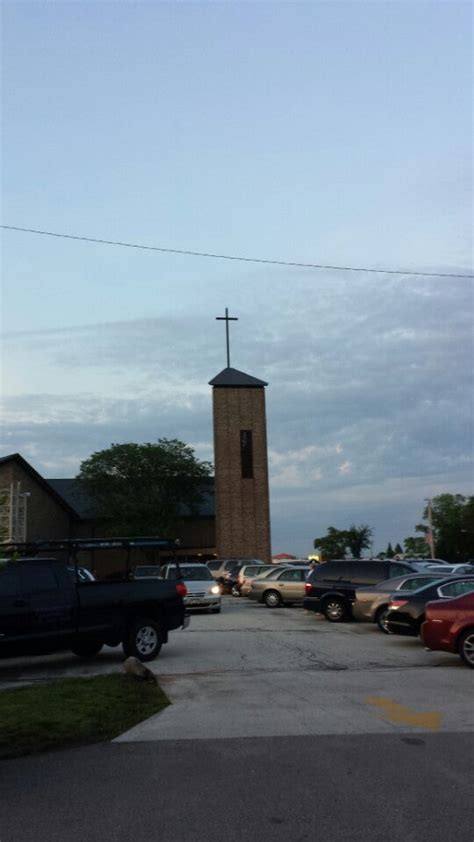 Holy Apostles Catholic Parish, 16000 W National Ave, New Berlin, WI ...