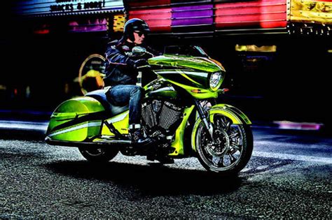 Victory Magnum: Custom-Bagger gefahren - Schon gefahren - Motorrad ...