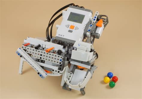 The NXT STEP is EV3 - LEGO® MINDSTORMS® Blog: Vending Machine for NXT 2.0