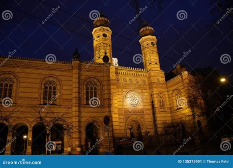 The Old Historic Synagogue in Budapest Editorial Photo - Image of ...