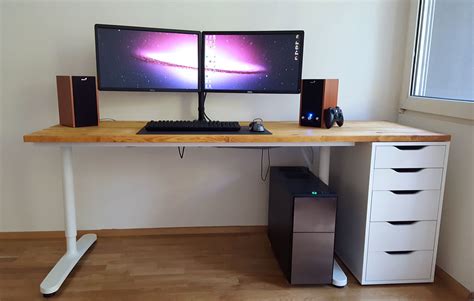 My minimalist battlestation | Battlestation, Solarium ideas, Desktop setup