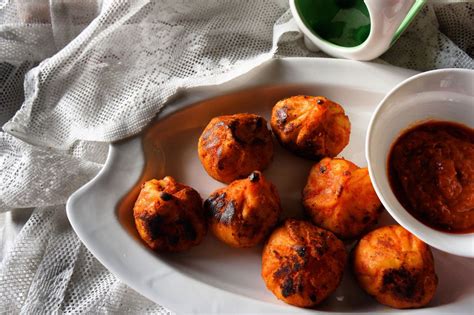 Pan Fried Tandoori Chicken Momos Recipe - SIMPLE FOOD & REVIEWS