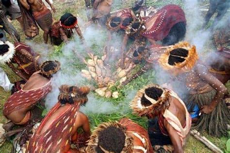 8 Makanan Khas Papua Barat yang Unik dan Rasanya Enak