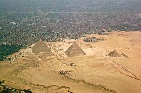 File:Giza-pyramids.JPG