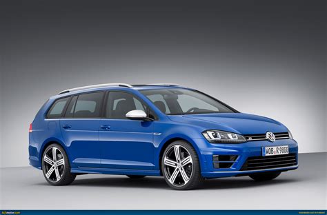 AUSmotive.com » Volkswagen Golf R wagon revealed