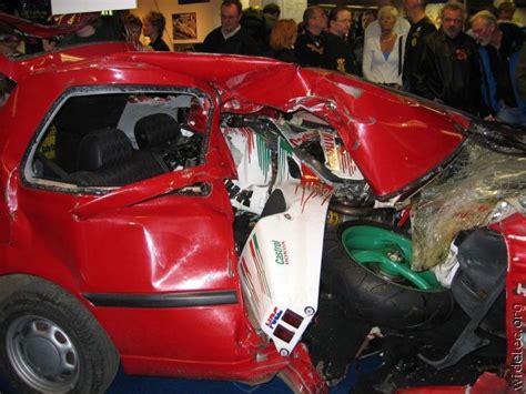 Weird Car Crashes. Part 2 (92 pics) - Izismile.com