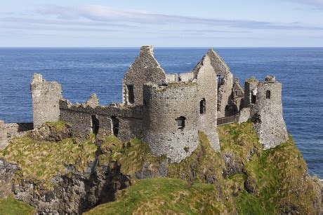 66 Dunluce castle Stock Pictures, Editorial Images and Stock Photos ...