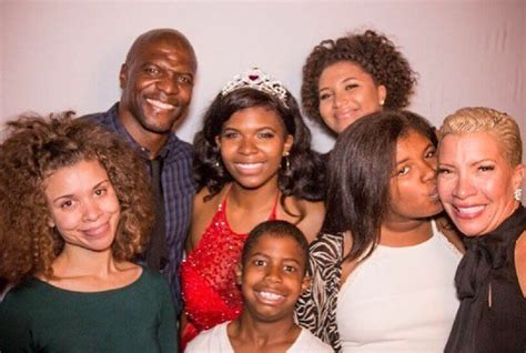 Terry Crews Family: 5 Kids, Wife, Siblings, Parents - BHW