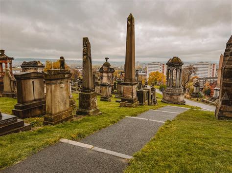 How To Visit Glasgow Necropolis - Complete 2024 Guide!