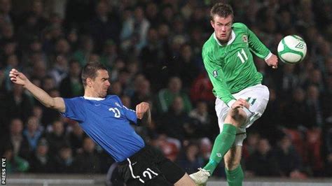 Chris Brunt back in Northern Ireland squad for qualifiers - BBC Sport