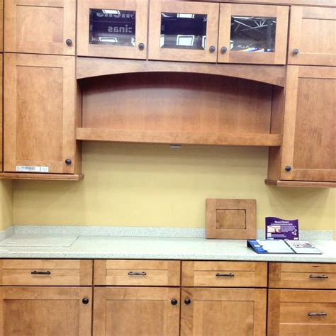 Love these shaker style maple cabinets by kraftmaid- master bath for now, hopefully kitchen ...