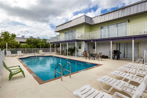 Tropical Shores Downstairs, 2 Bedrooms, Heated Pool, Sleeps 10 | Fort Myers Beach, Florida House ...