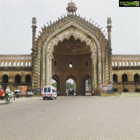 Suhani Bhatnagar Instagram - #beautyatitsbest.. Bara Imambara - Gethu Cinema