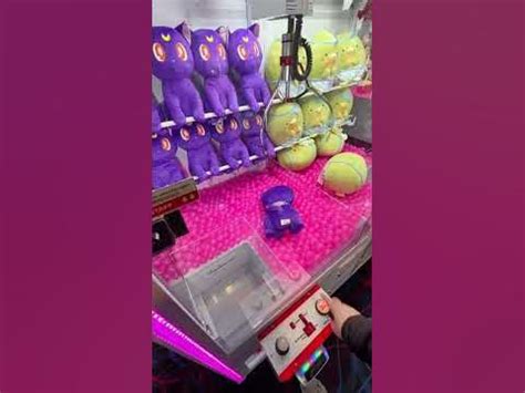 A Real Hack To Win From Claw Machines - YouTube