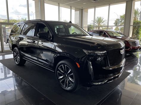 2021 Cadillac Escalade Sport Platinum: Live Photo Gallery