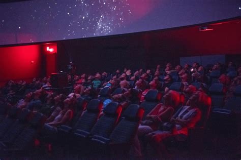 Get A Live Tour Of The Night's Sky & Stars At This Gorgeous Planetarium ...