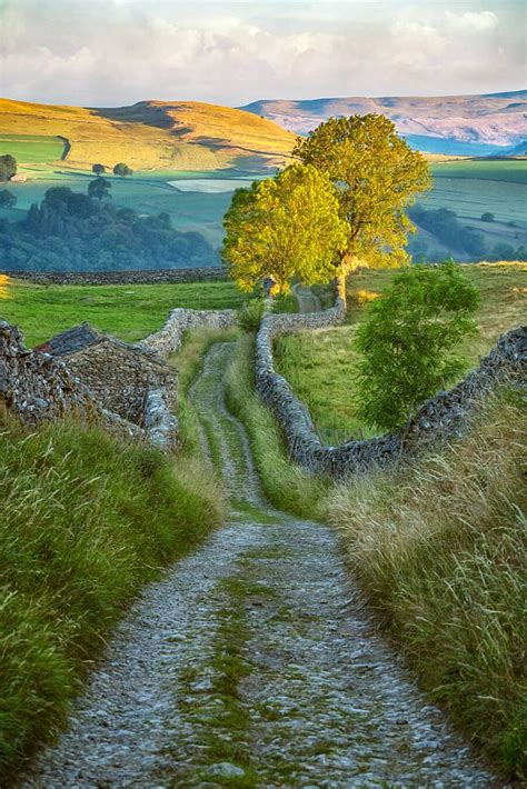 🇬🇧 Yorkshire Dales (England) by Lars van de Goor on 500px cr. | Landscape, Landscape photos ...