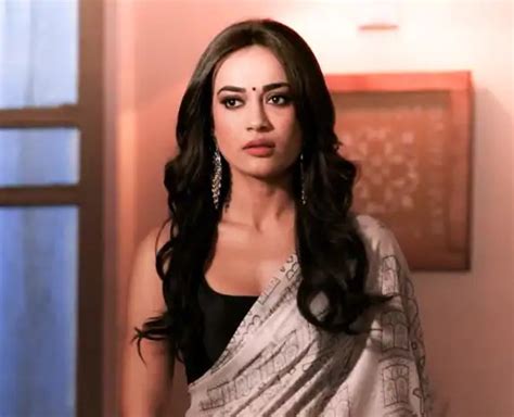 Unseen Photos Of Surbhi Jyoti From The Set Of Naagin! | IWMBuzz