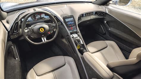 FERRARI: New Roma sports car revealed | Leasing Options