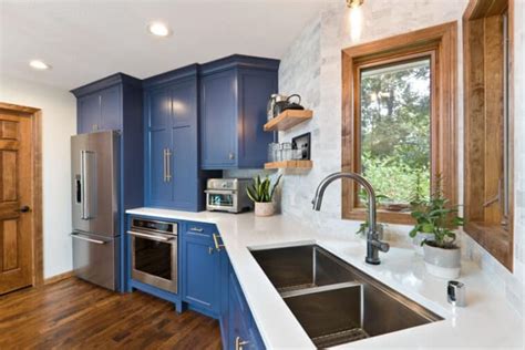 Types Of Countertop Overlays (Best Materials & Pros and Cons)