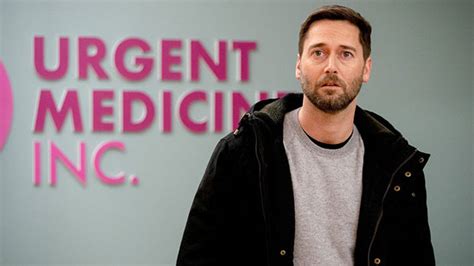 ‘New Amsterdam’ Spoilers: Ryan Eggold On Max & Helen’s Challenge Ahead – Hollywood Life