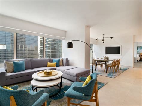 Swissotel Chicago $163 ($̶3̶2̶5̶). Chicago Hotel Deals & Reviews - KAYAK