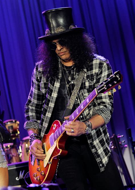 Slash Biography - Profile of Rock Guitarist Slash