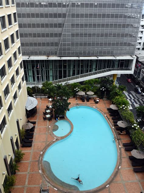 Novotel Bangkok on Siam Square Pool: Pictures & Reviews - Tripadvisor