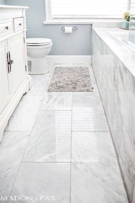 Piso para Banheiro: +70 Inspirações e Dicas para Escolher Modelo Certo | Small bathroom tiles ...