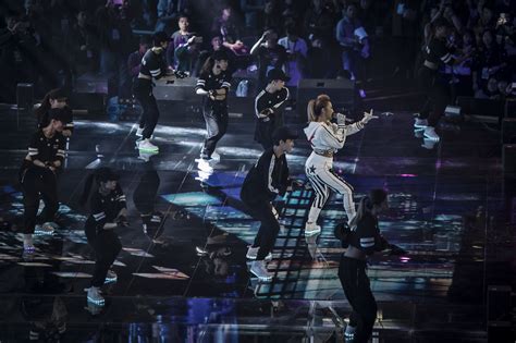 ‘The Voice of China’ Producer Falls by Record After Viral Video - Bloomberg