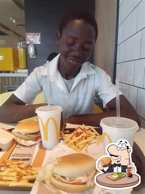 McDonald's Giyani Masingita Mall restaurant, Giyani - Restaurant reviews