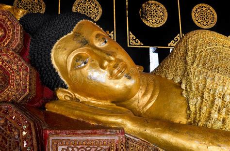 Sleeping Buddha Statue at Bangkok Thailand Stock Image - Image of face, light: 132828107