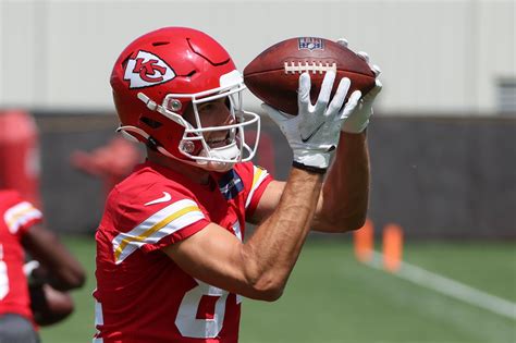 Chiefs training camp notebook: Justin Watson emerges as true player to watch - Arrowhead Pride