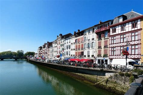 Bayonne, France Tours with Local Private Tour Guides