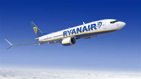 Ryanair finalizes Boeing 737 MAX 200 order