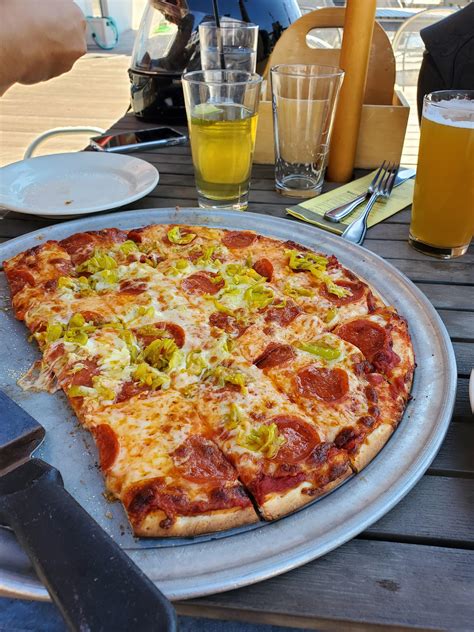 Riverfront Pizza Milwaukee : r/Pizza