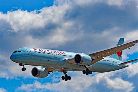 C-FNOE: Boeing 787-9 Dreamliner Aircraft Belonging To Air Canada