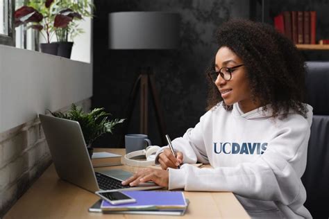 UC Davis to Launch Online Master of Management | UC Davis Graduate School of Management