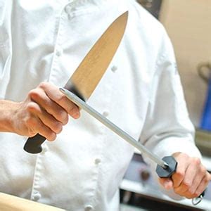 Knife Safety in the Kitchen: Handling, Cleaning & More