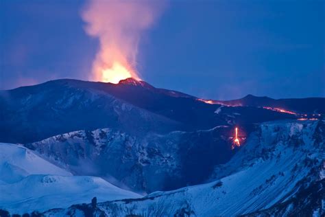 Katla, Iceland's biggest volcano may erupt after 2 big earthquakes, should aviation be worried ...