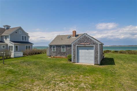 Oceanfront Cottage With Private Beach | Barnstable, MA | Vacation Cape Cod