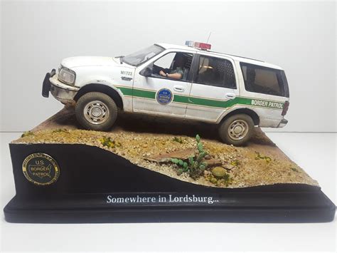 1/24th Scale Ford Expedition Border Patrol model diorama | Ford expedition, Border patrol, Toy car