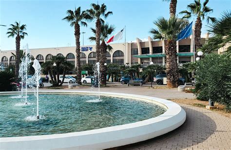 Malta International Airport - Fontana Fountains