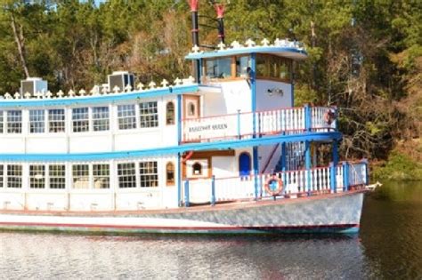 Myrtle Beach Dinner Cruise on the Barefoot Queen