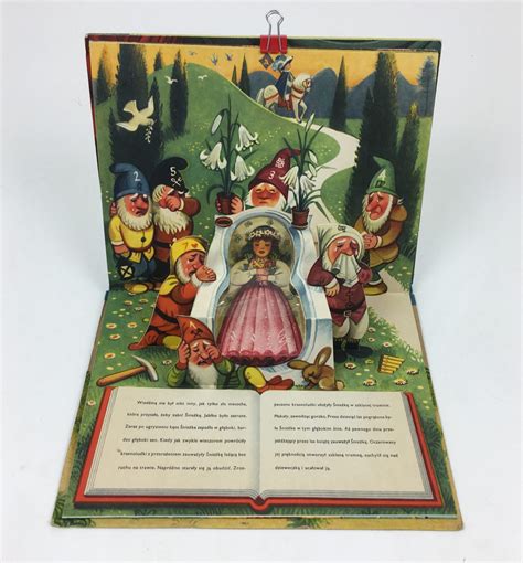 POP-UP BOOKS / CHILDREN'S BOOKS: Królewna Śnieżka [Snow White] - Daša Pahor