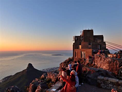 Cape Town sunset guided hike on Table Mountain