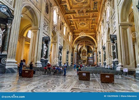 Interior of Basilica Di San Giovanni in Laterano in Rome. Italy ...