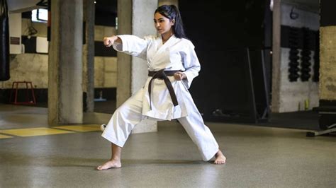 7 Karate Blocks (UKE) to Stop Your Opponent in Their Tracks - The Karate Blog